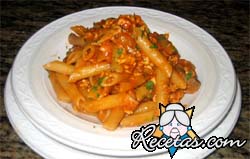 Penne con salsa de cordero