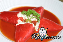 Pimientos rellenos de queso