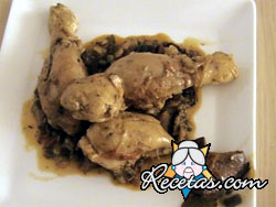 Pollo con níscalos