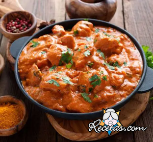 Pollo especiado tailandés