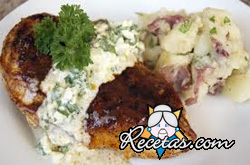 Pollo en salsa de palmito y queso