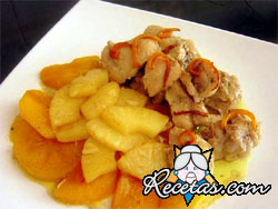 Supremas de pollo con coco y piña