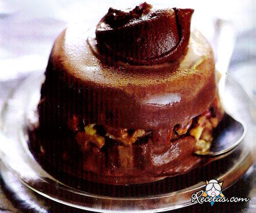 Postre helado de chocolate