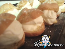Profiteroles