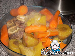 Puchero a la criolla