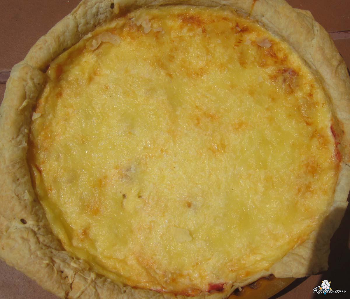 Quiche de tomate y queso emmental