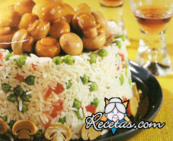 Ragú de champiñones con bordura de ...