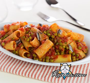 Rigatoni con guisantes