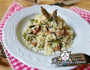 Risotto con espárragos y tocino