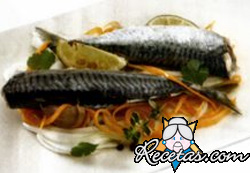 Merluza al escabeche con vino tinto