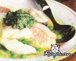 Sopa de pescado al estragón