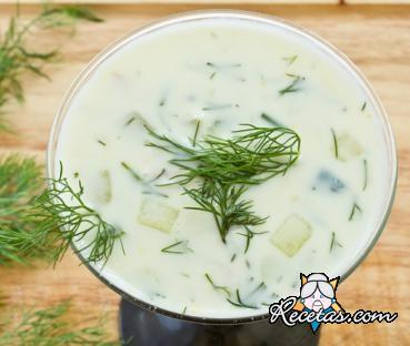 Sopa de yogur