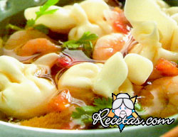 Sopa china con pasta