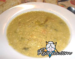 Sopa de lentejas amarillas peladas