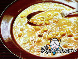 Sopa de tomate y maíz
