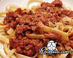 Spaghetti con carne picada