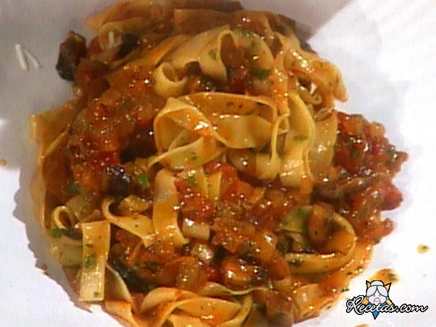 Tallarines a la crema de oporto