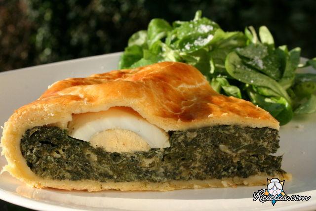 Tarta de espinacas con huevos duros