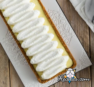 Tarta de lima y chantilly al chocolate blanco