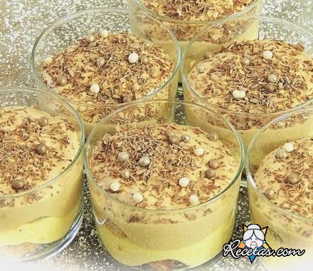 Tiramisú al chocolate y azafrán