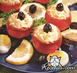 Tomates a la crema de atún