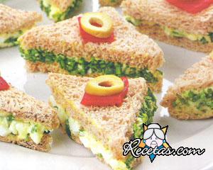 Triangulitos de huevo y provenzal