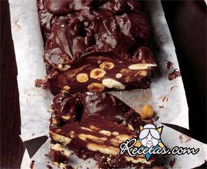 Tronco de chocolate con bizcochos