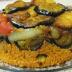 Maqluba (Pastel invertido de arroz con berenjenas y pimientos)