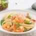 Pasta con gambas y calabacines