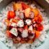 Poke bowl con pulpo y papaya