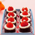 Sombreros de Santa Claus con fresas y crema