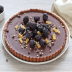 Tarta de chocolate y moras