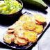 Tostones de plátanos con ensalada de aguacates