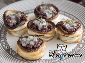 Vol au vent rellenos de carne (kipperragut)